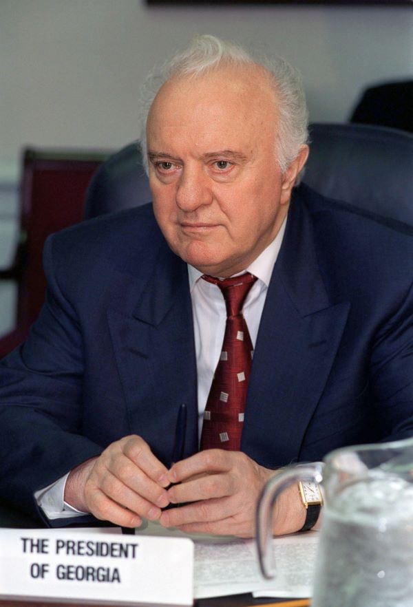 エドゥアルド・シェワルナゼ（1928～2014 / 元ソビエト連邦外相 グルジア大統領）が国家の危機とリーダーの責任について述べた名言 [今週の防災格言689]